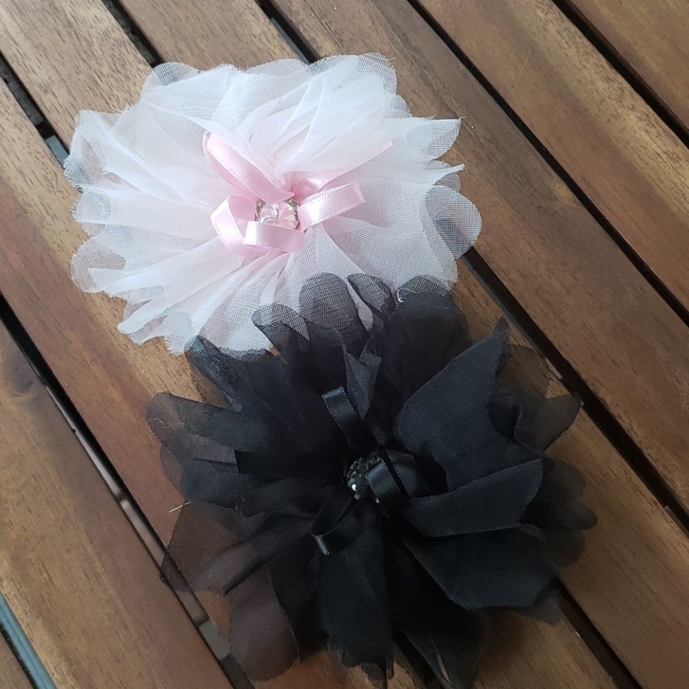 💖 Girls Hair Bows Lot of 2